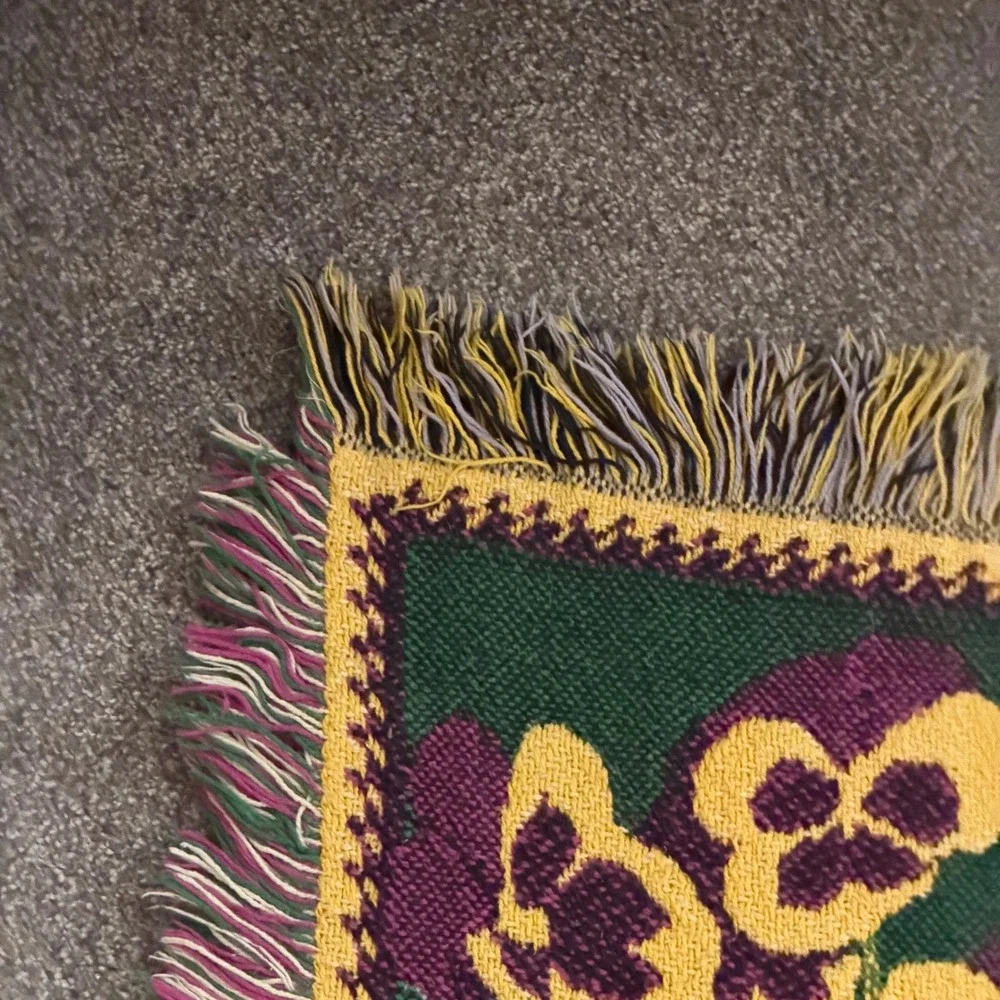 Vintage Style Pansy Floral Woven Tapestry Throw Blanket Green Purple 66x45
